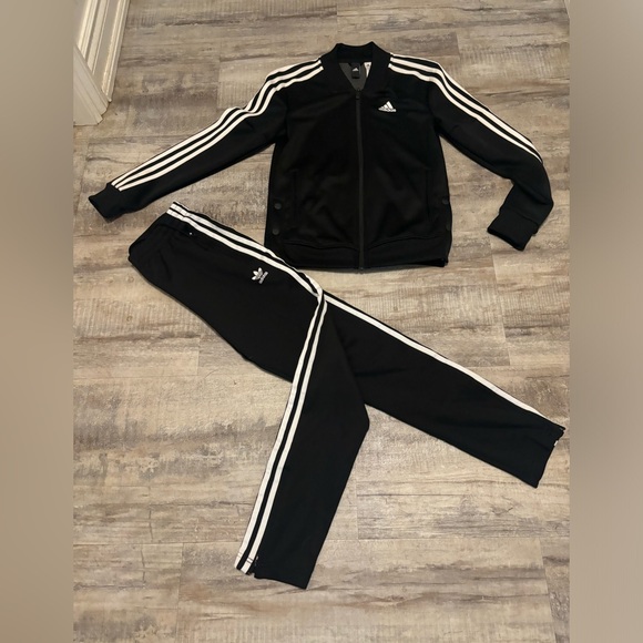 Adidas track suit - Picture 1 of 4